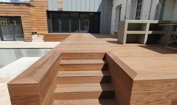 Terrasse en bois exotique